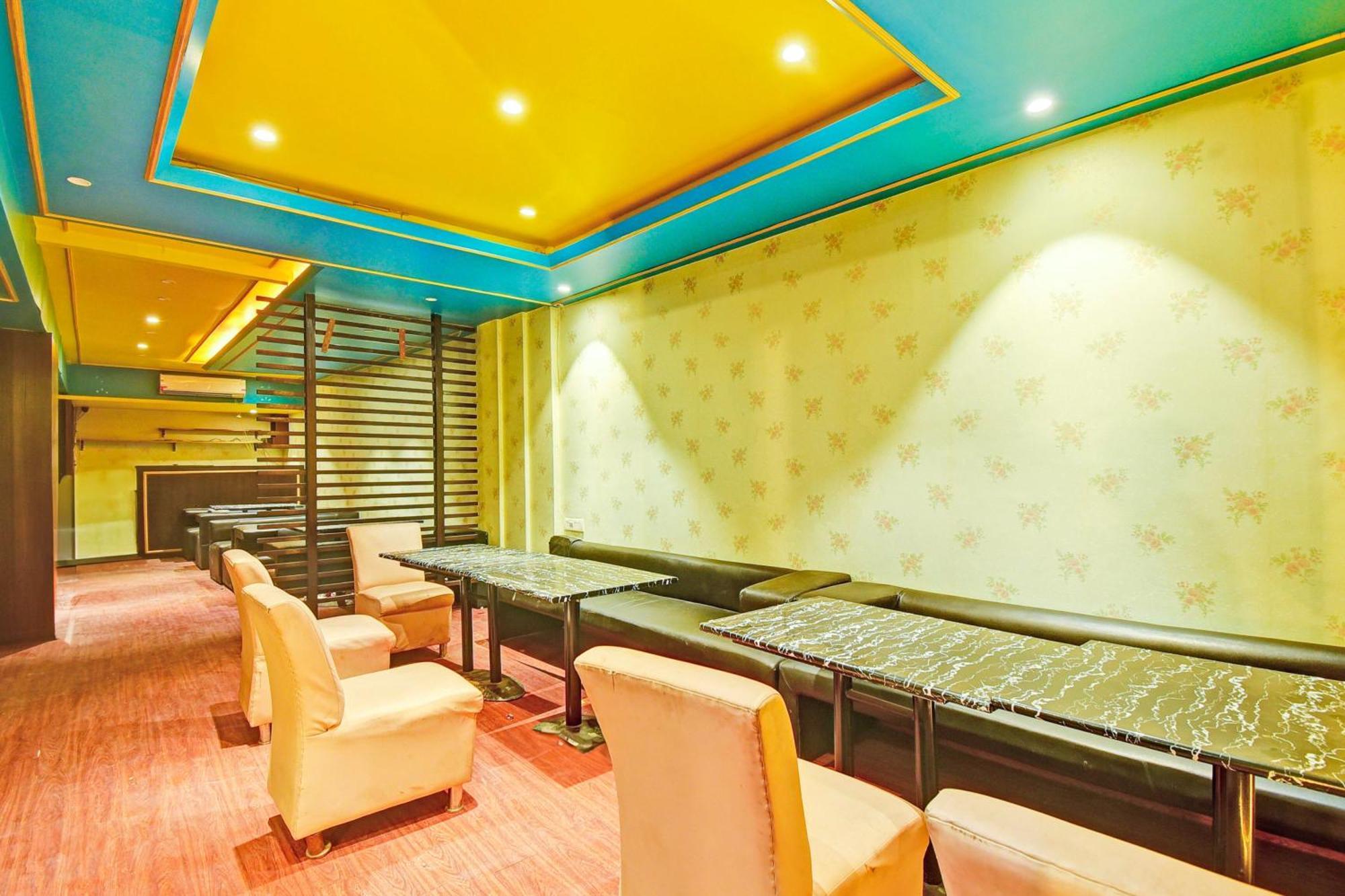 Super Townhouse Amrapali Circle Formerly Hotel Aqua Джайпур Екстериор снимка